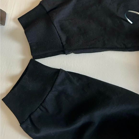 Black Britney Spears Graphic Long-sleeve T-Shirt - Picture 4 of 4